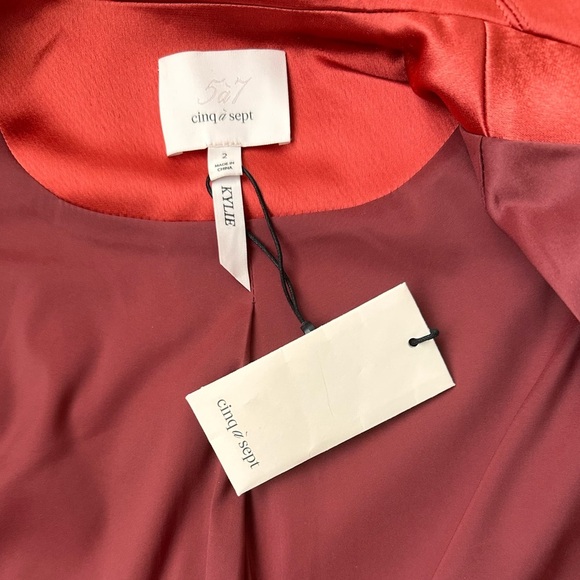 Cinq a Sept
Sumac Kylie Blazer - Picture 12 of 12